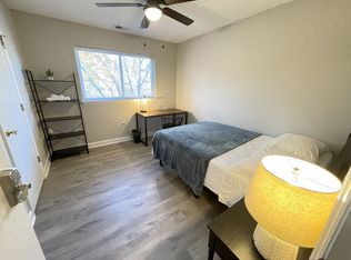 303 Smith Level Rd APT D24, Chapel Hill, NC 27516