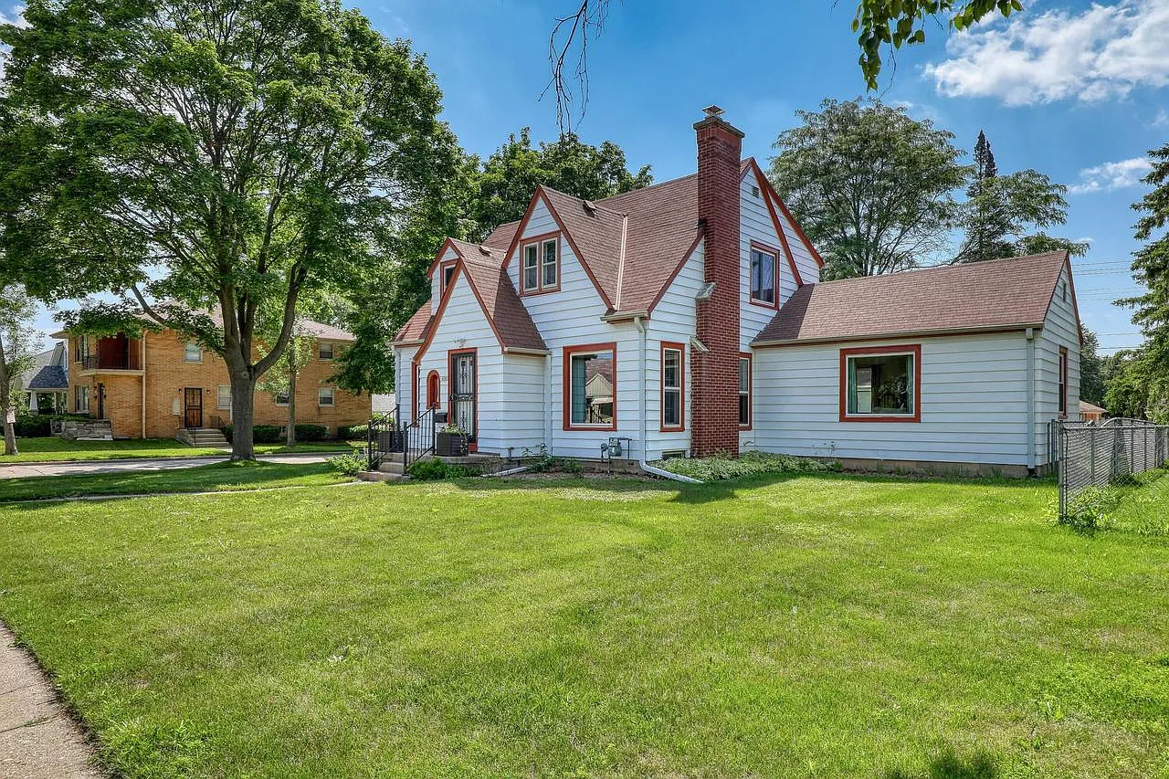 4503 North 65th STREET photo 1
