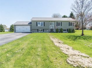 2 Grant St, Dexter, NY 13634