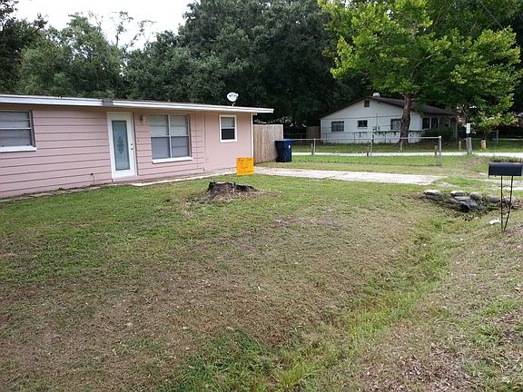 2nd image of 1309 W Kirby St