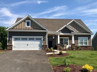 219 Indian Ridge Ln, Canonsburg, PA 15317