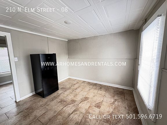 2nd image of 210 N Elm St #8