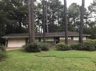 128 Chippewa Cir, Jackson, MS 39211