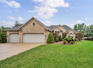 3302 Ashton Dr, Uniontown, OH 44685