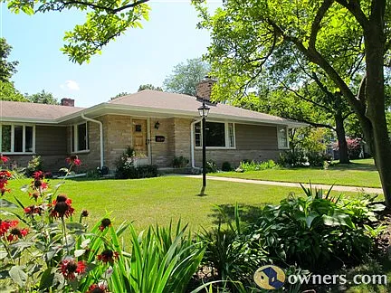 2239 Crabtree Ln photo 1