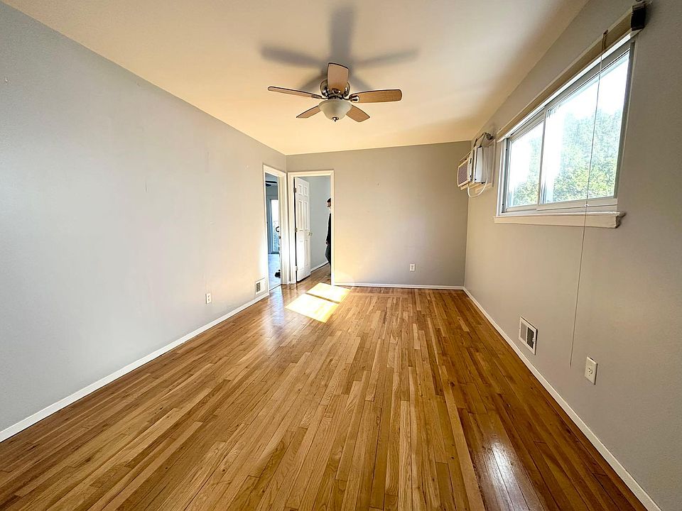 1st image of 207 Bishop St #2