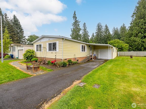 3rd image of 920 Maple Lane #6