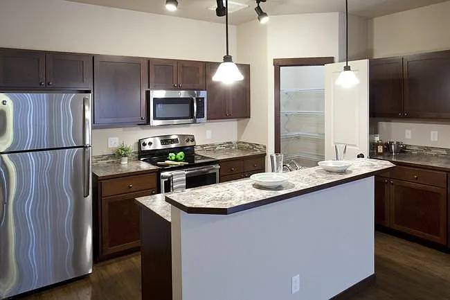 Residence at Mill River — Photo 22
