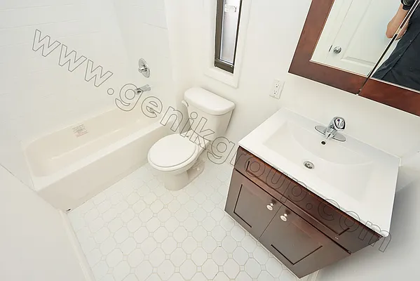 Rented by Genik Group Corp | media 8