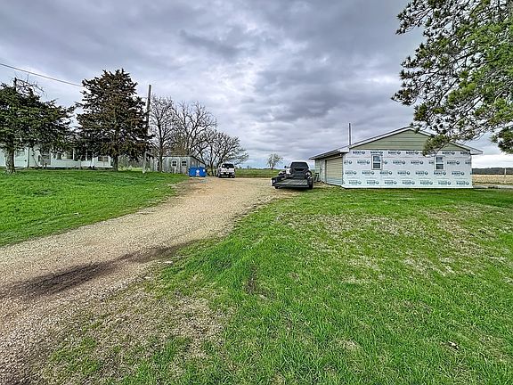4th image of 12694 Meredosia Rd
