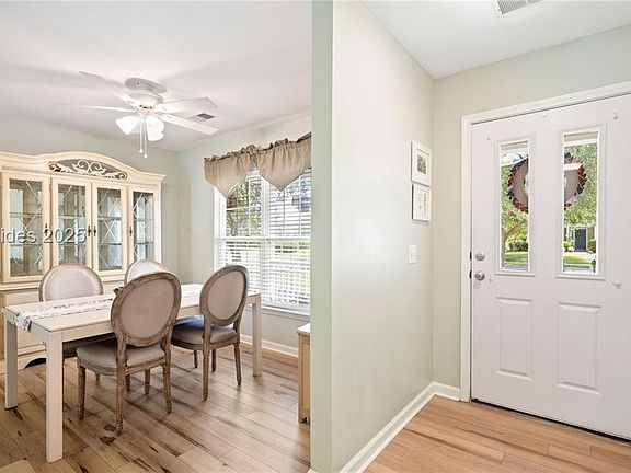 4th image of 4 Hidden Lakes Ln