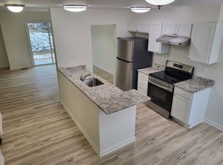 18 Helmsman Ct, Baltimore, MD 21221