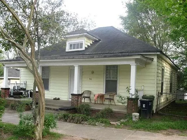 812 E Solomon St photo 1