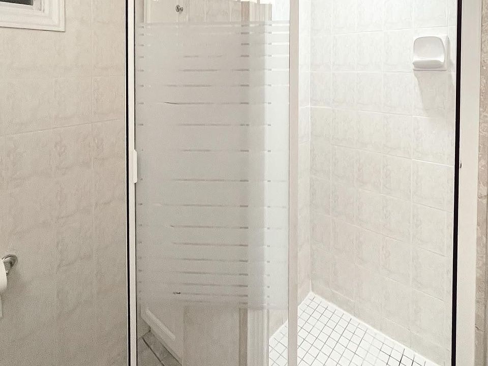 1st image of 551 Hayward Cres