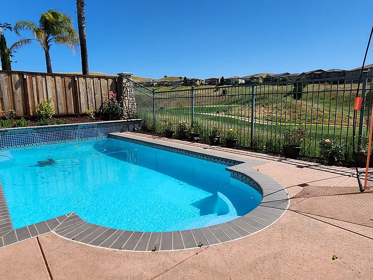 25 feet private pool