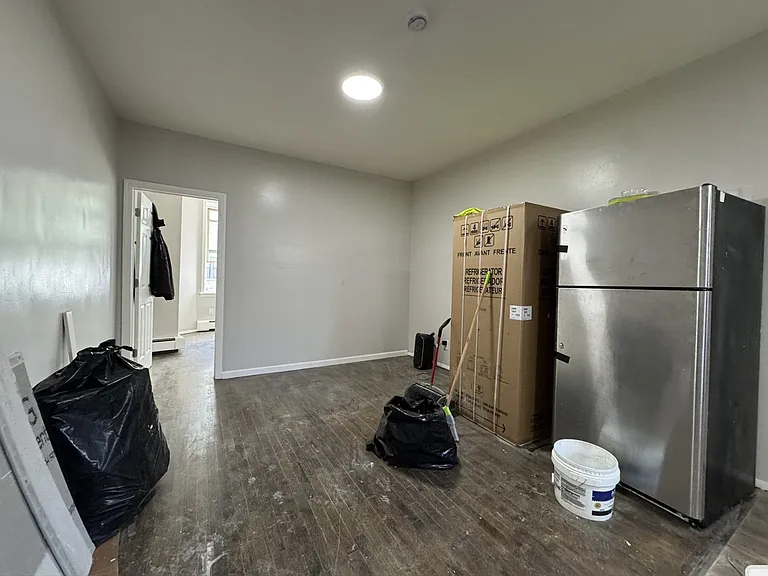 174 Ocean Ave #8 — Photo 2