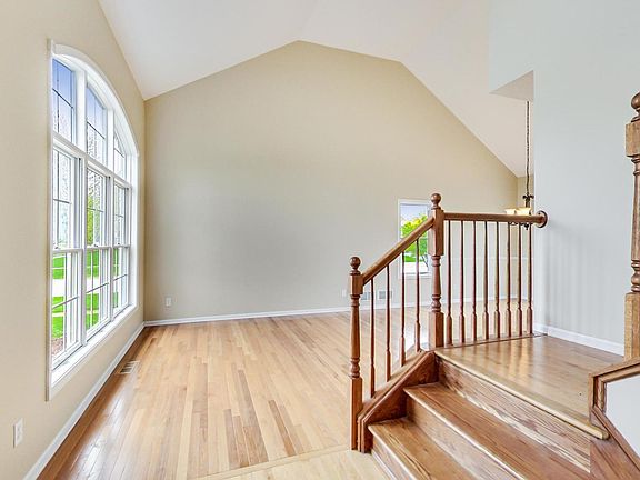 2nd image of 39W797 Schoolhouse Ln