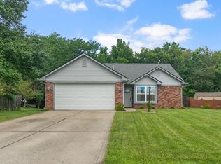 136 Longfellow Ln, Greenfield, IN 46140