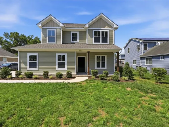 1229 Waters Rd, Chesapeake, VA 23322