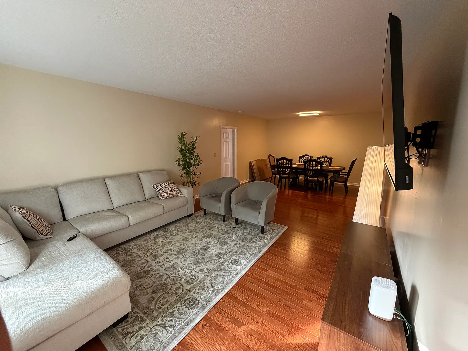 2 bed, 1267 sqft, $1,500 — Photo 3