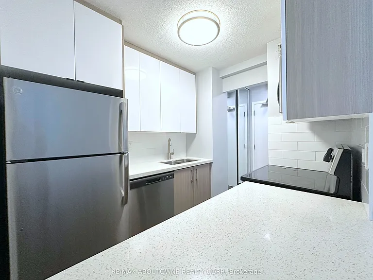 265 Main St #303 — Photo 4
