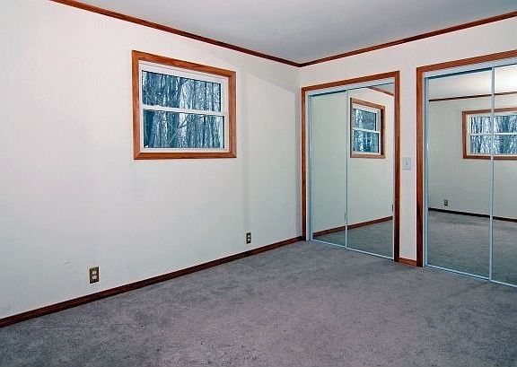 3rd image of 623 Hazzard St