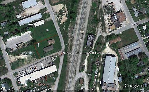 2nd image of 721 W Jones St