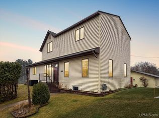 503 Oak St, Norway, MI 49870