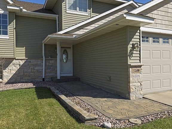 3rd image of 23500 Aspen Dr