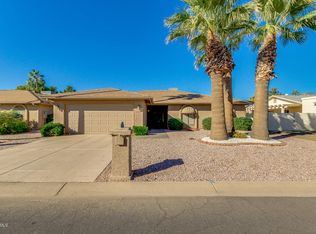 26218 S Lakewood Dr, Sun Lakes, AZ 85248