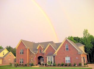 13555 Whispering Pines Dr, Olive Branch, MS 38654