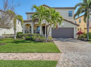 5723 Title Row Dr, Bradenton, FL 34210