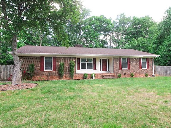 4th image of 8012 Tam Oshanter Dr