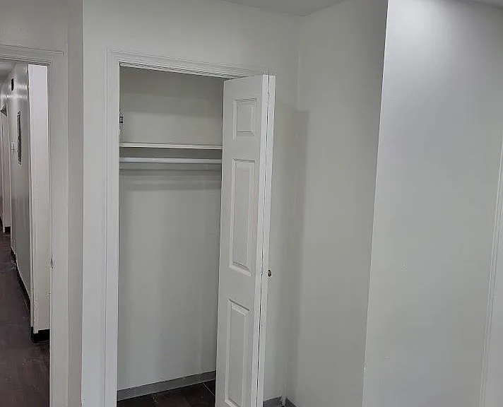 3rd room closet