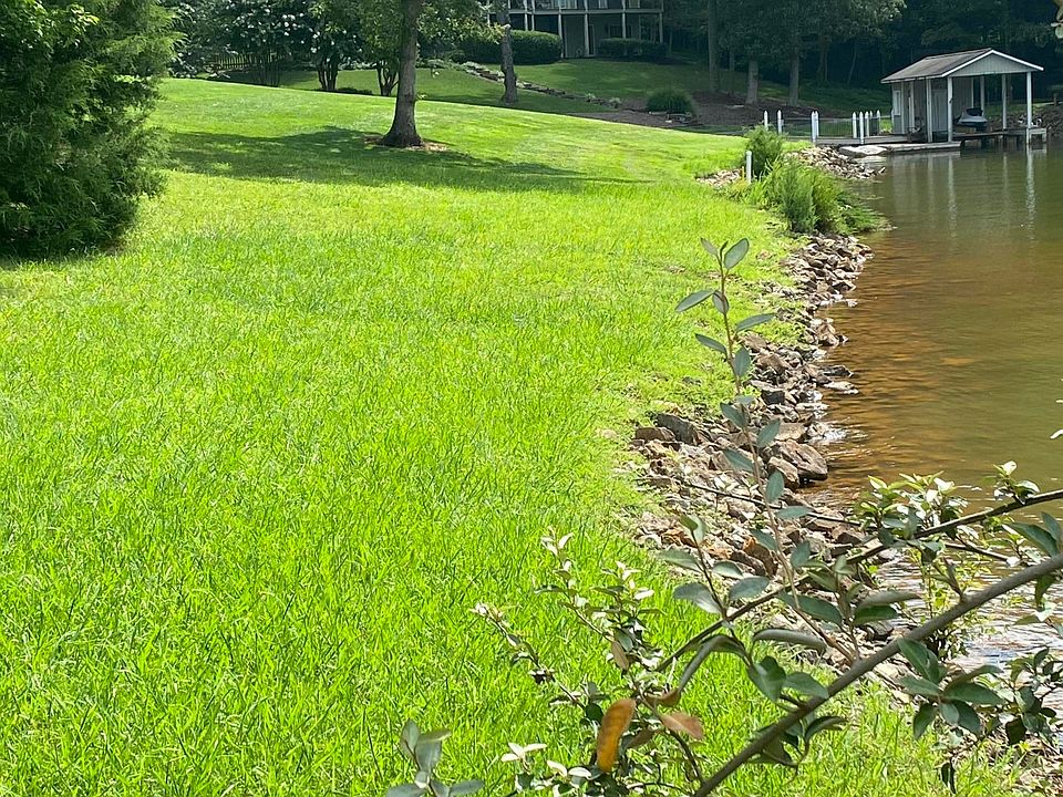 1st image of 6 Birdie Ln