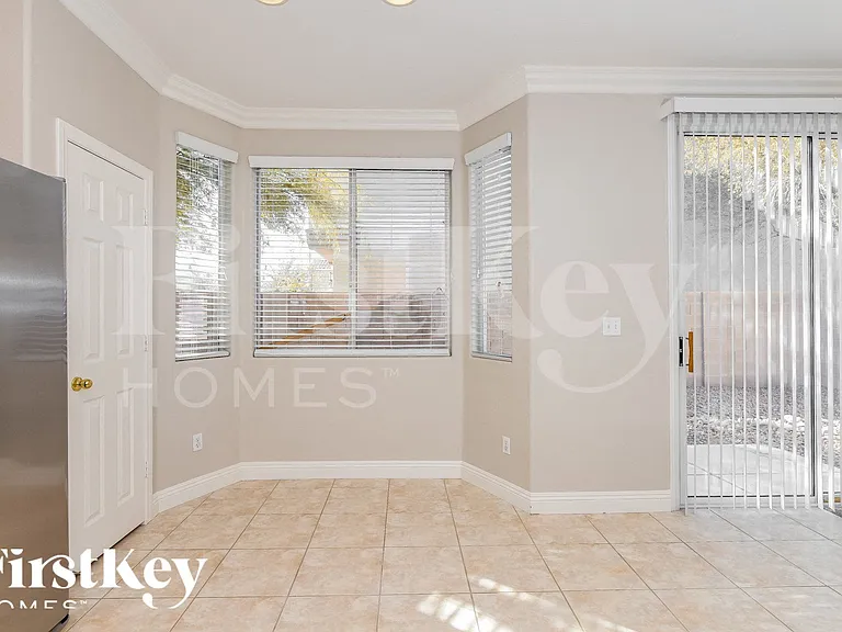 9553 Parker Springs Ct — Photo 4