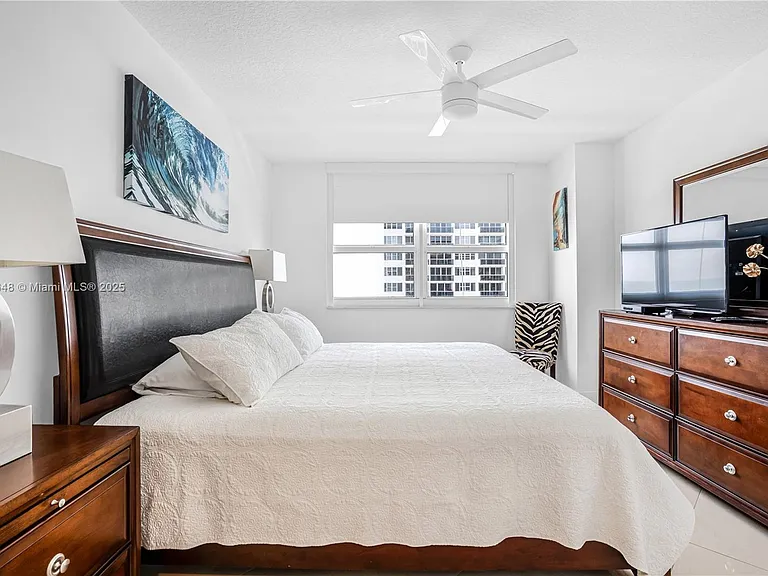 2080 S Ocean Dr #1507 — Photo 11