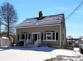 14 Lawncrest Rd, West Haven, CT 06516