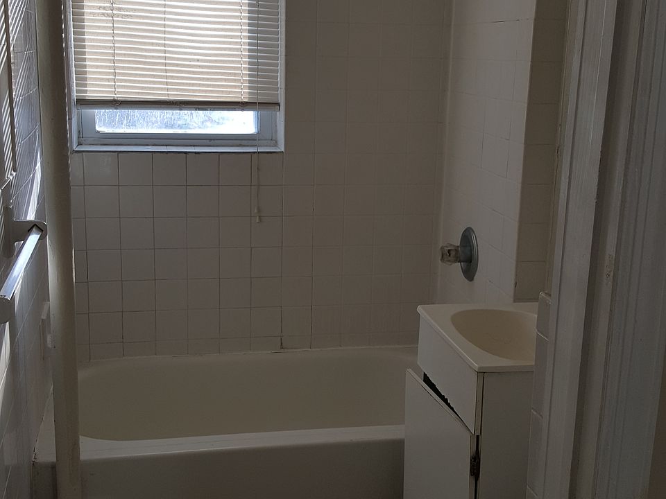 2nd image of 6021 Monroe Pl #15