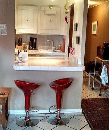 Eat-in bar!