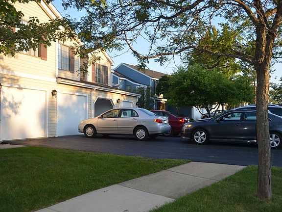 3rd image of 983 Westchester Cir
