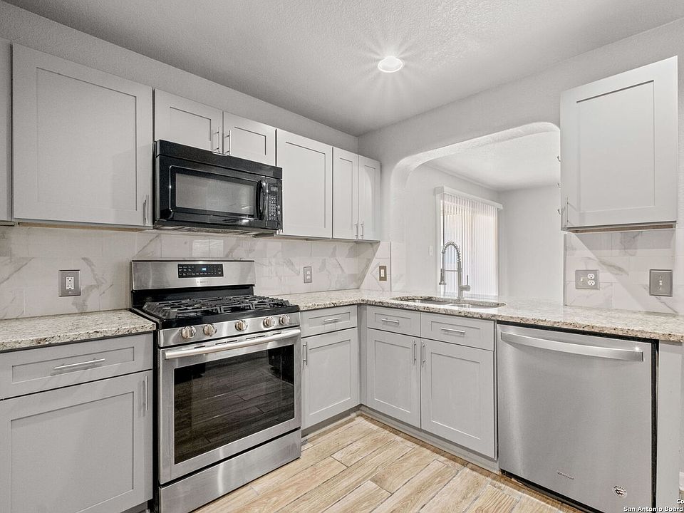 1st image of 2326 Camberly