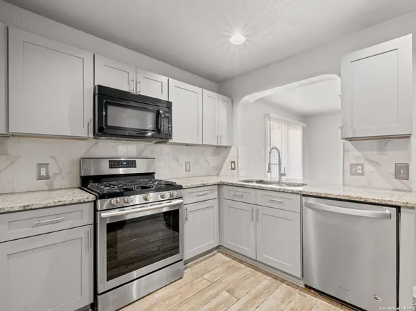 2326 Camberly, Converse, TX 78109