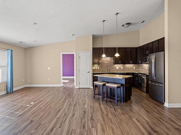 4th image of 458 Ivy Ridge Dr