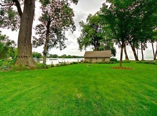 6395 Decorah Ave, Oshkosh, WI 54902