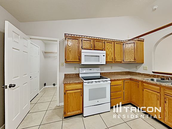 4th image of 1022 Winding Hart Dr