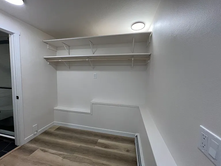 Locust312 (**CW-KS) — Photo 13