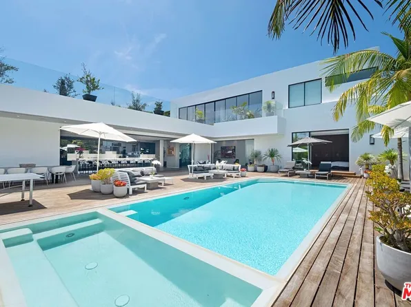 9570 Sunset Blvd, Beverly Hills, CA 90210