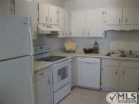 4th image of 5096 Easy St #1