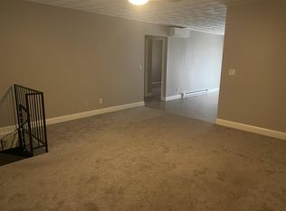 3138 Hillcrest Rd APT 1, Dubuque, IA 52001